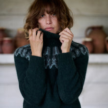 Load image into Gallery viewer, The Alder Jumper (forest green)