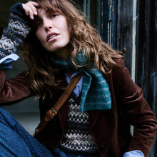 Load image into Gallery viewer, The Fair Isle Vest (brown/sand)