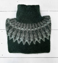 Load image into Gallery viewer, The Alder Jumper (forest green)