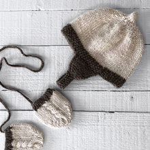 Load image into Gallery viewer, Newborn gift set - hat &amp; mitts (cream/brown)