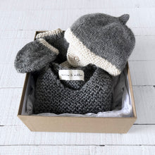 Load image into Gallery viewer, Newborn gift set (grey/cream) hat, mitts &amp; vest