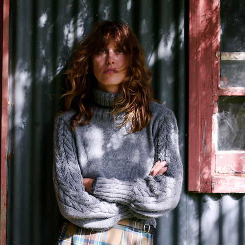 The Classic Cable Sleeve Jumper (grey/charcoal)