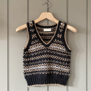 Fair Isle fitted vest (charcoal/camel)