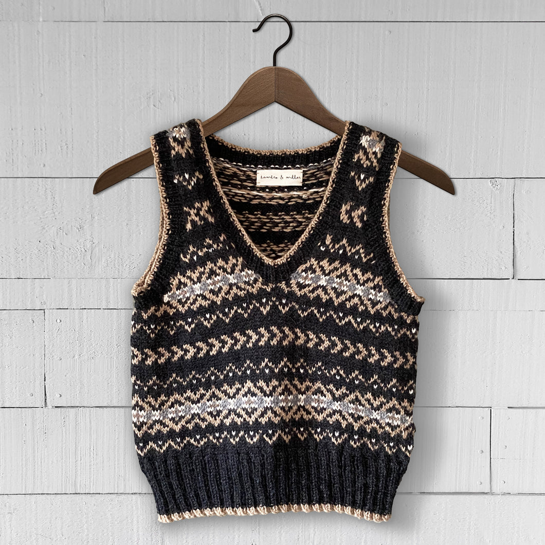 Fair Isle fitted vest (charcoal/camel)