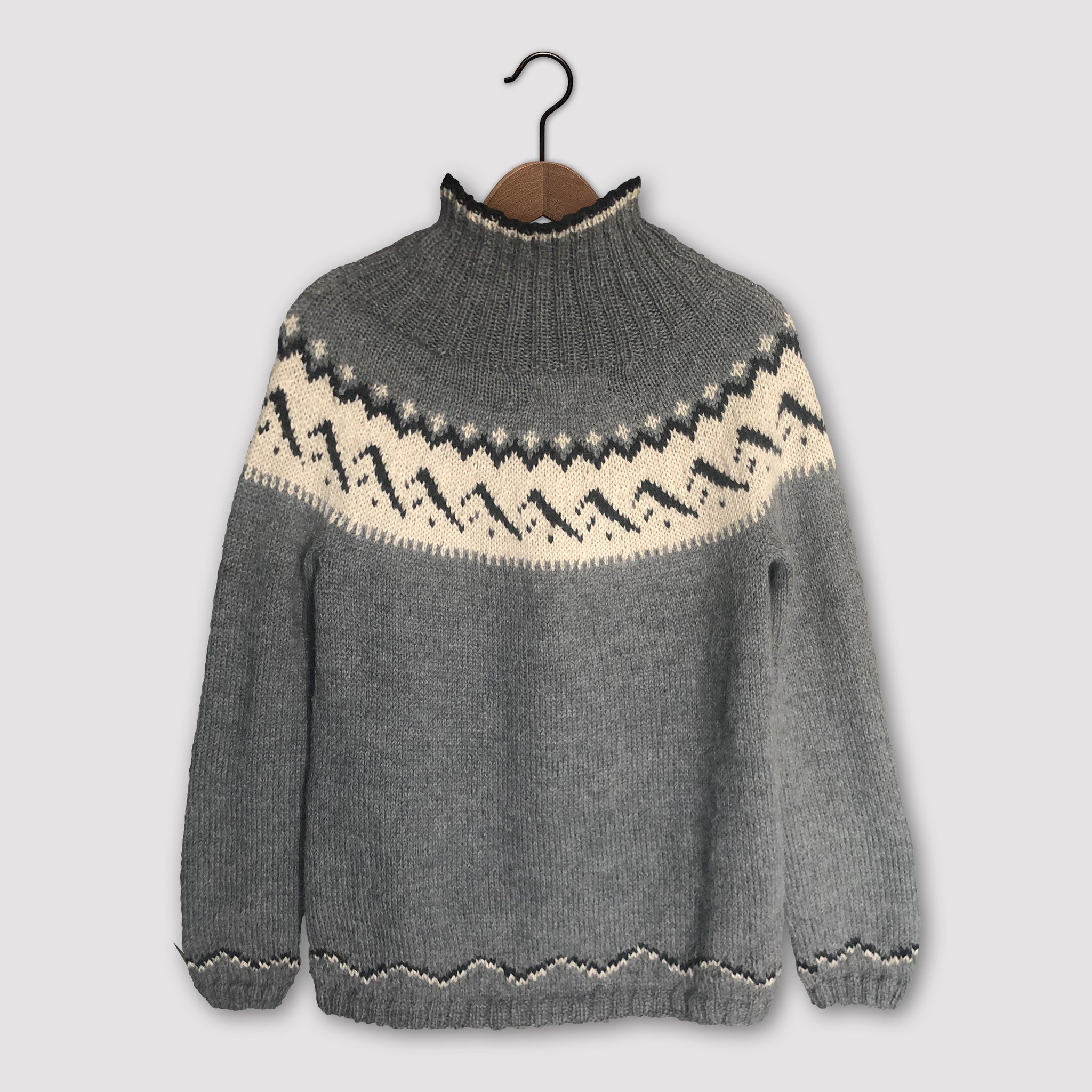 The Mountain Jumper (grey/cream) – Hambro Miller