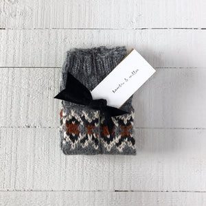 Fair Isle wrist warmers (grey/rust)